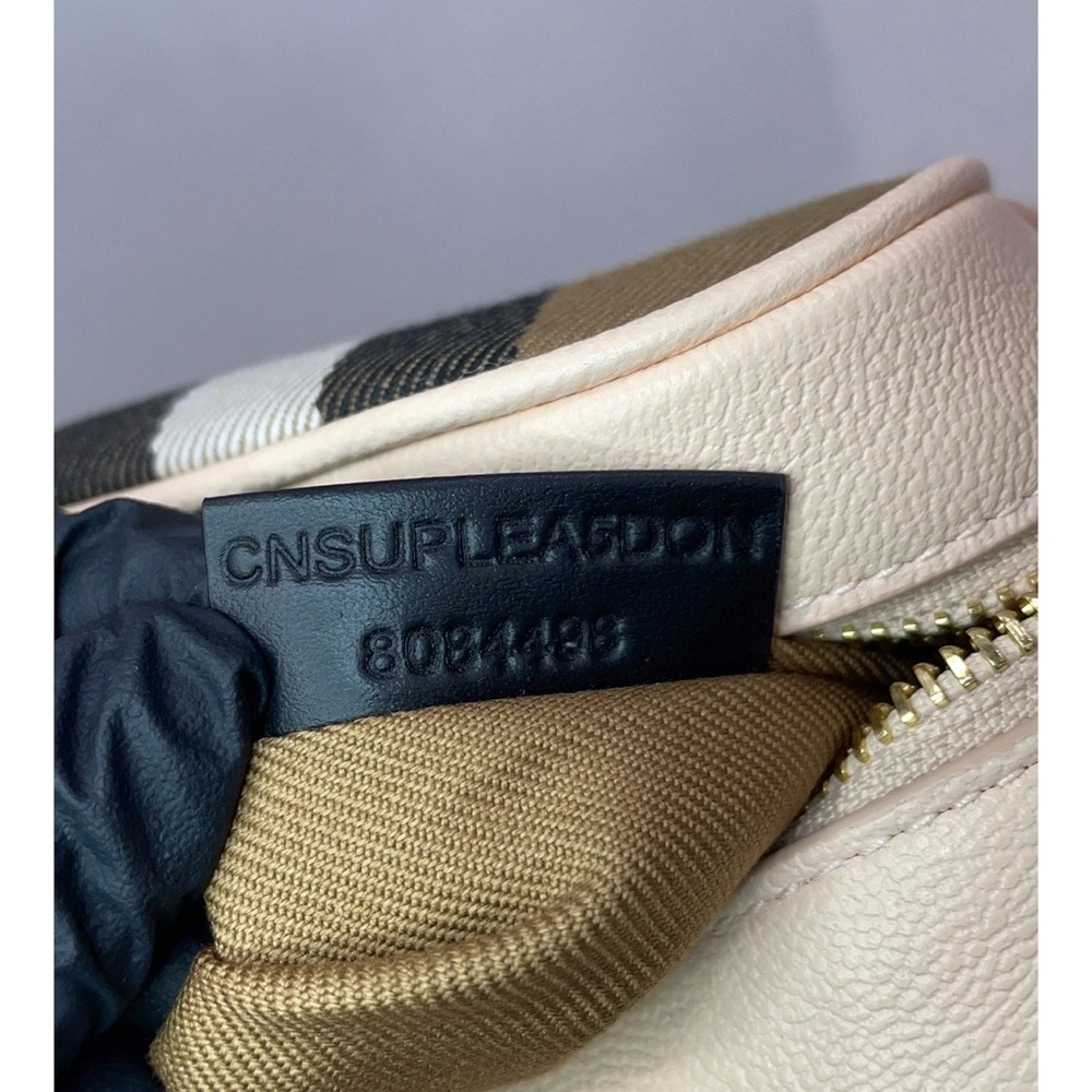 Burberry NWT Pale Cameo Camera Bag - Picture 5 of 5